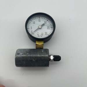 PLUMBFLEX Low Pressure 30 PSI Gas Test Gauge Assembly with Snifter Valve